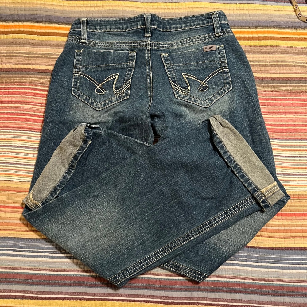 Cruel Harper Jeans Women Size 3 Regular Denim Bootcut Rolled Snap Cuff Runs Big